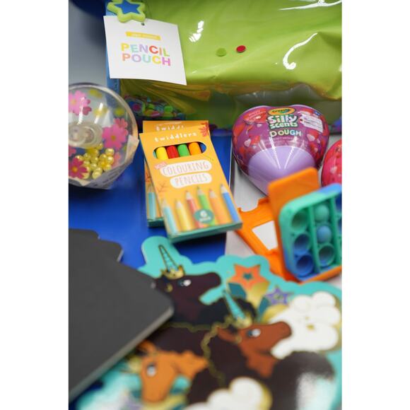 Back-to-School Splash Bundle - All in Motion + Shark Lunchbox Edition - Picture 7 of 15